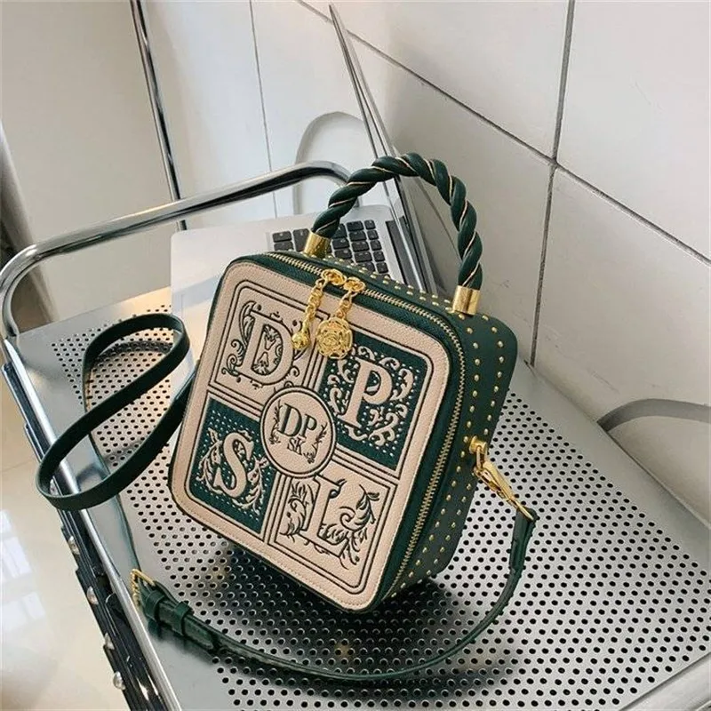 

Модная женская сумка-кроссбоди для повседневного использования, роскошный матовый дизайн, маленькая квадратная сумка для офиса, работы и путешествий