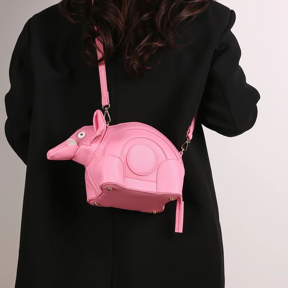 

Маленькая дизайнерская сумка для женщин в стиле Instagram, уникальная креативная сумка в форме слона, модная уличная сумка через плечо для девушек.