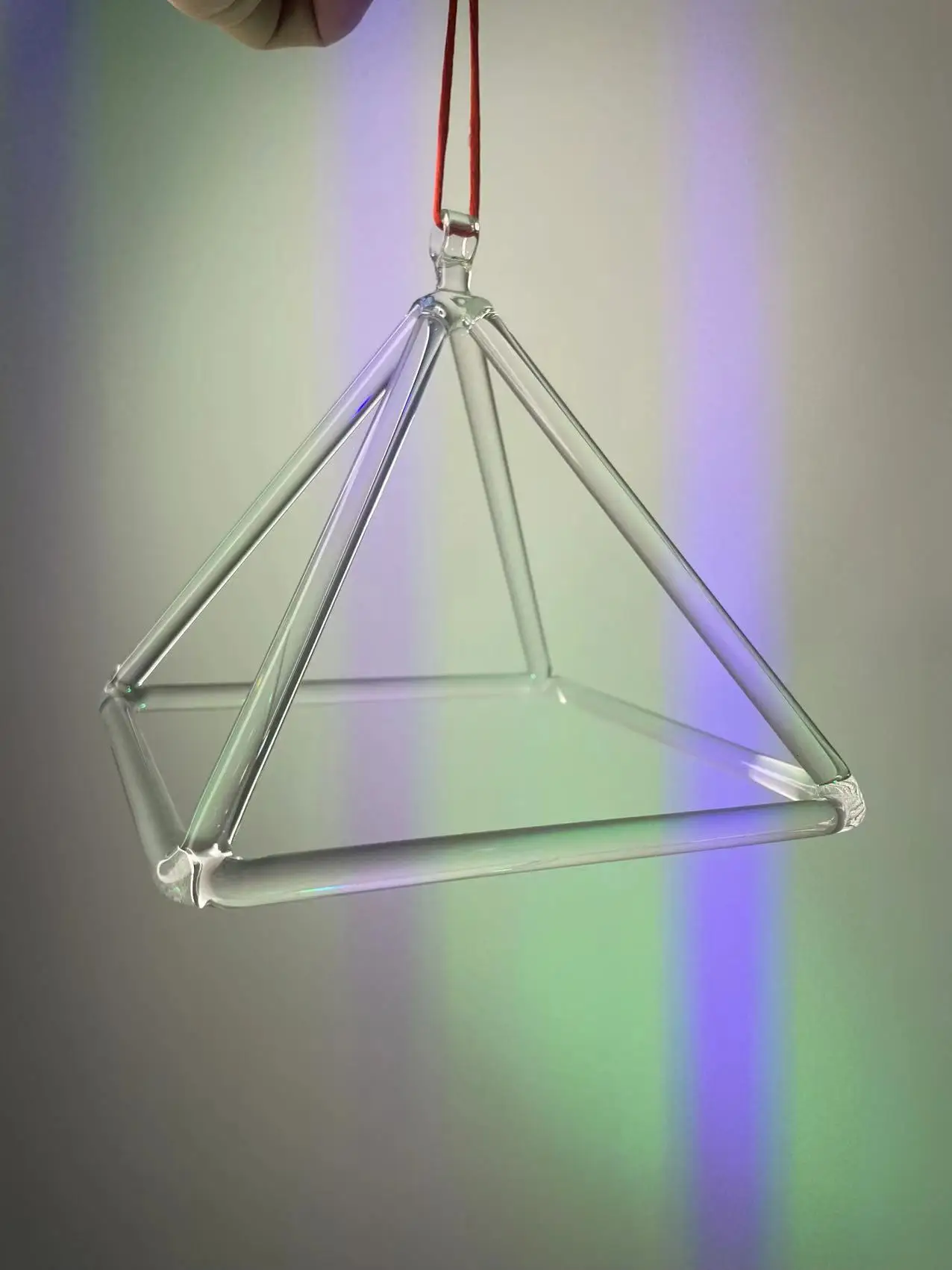 Pyramide chantante en cristal clair de quartz, guérison par le son, yoga, relaxation avec maillet gratuit, 3 po, 4 po, 6 po