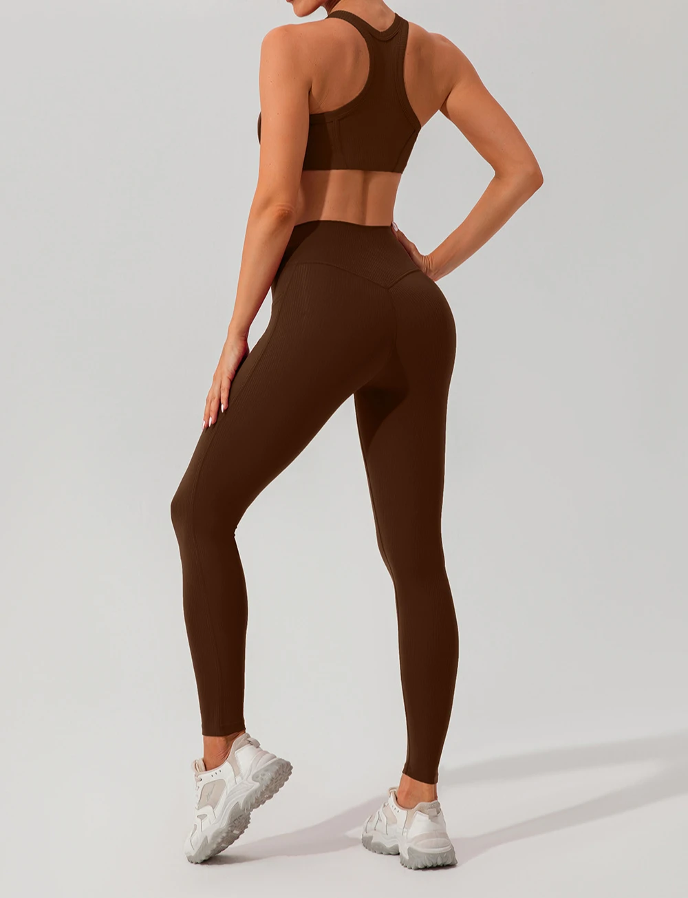 

Yoga Suit Outdoor Sports Running Fitness Tight Yoga Pants with Side Pockets Moisture-wicking High-waisted Sports Bra gym set