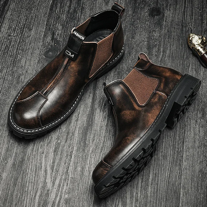 رجل عالية الجودة الأحذية الجلدية حذاء من الجلد للرجل جديد أحذية مصممين الرجال دراجة نارية التمهيد موضة أحذية تشيلسي عادية بوتاس Hombre #1