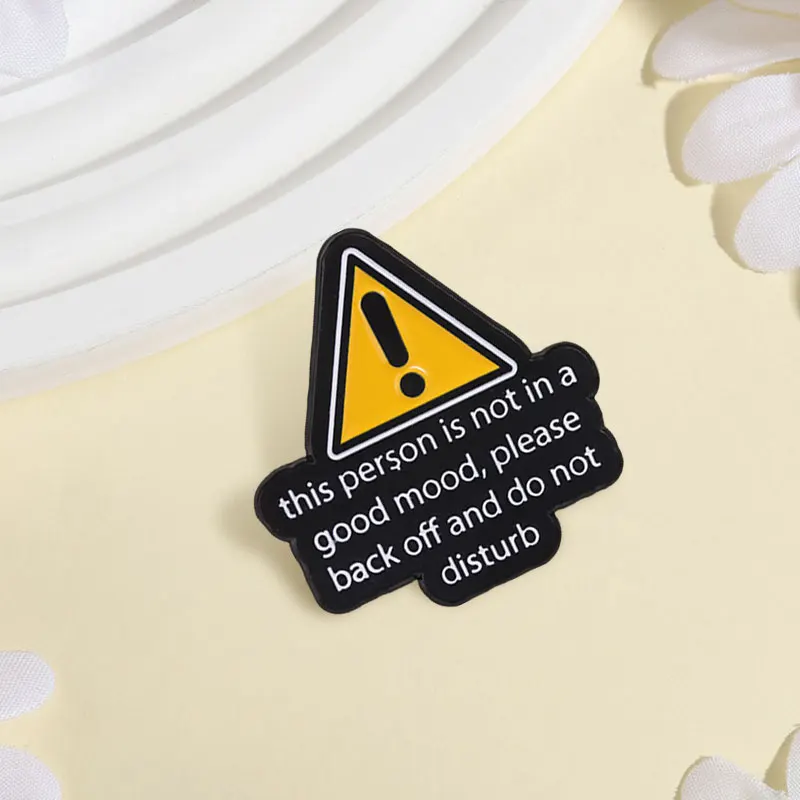 Cute Warning Sign Badge Please Do Not Disturb Enamel Pins Fashion Lapel Metal Brooches Backpack Clothes Jewelry Gift for Friends