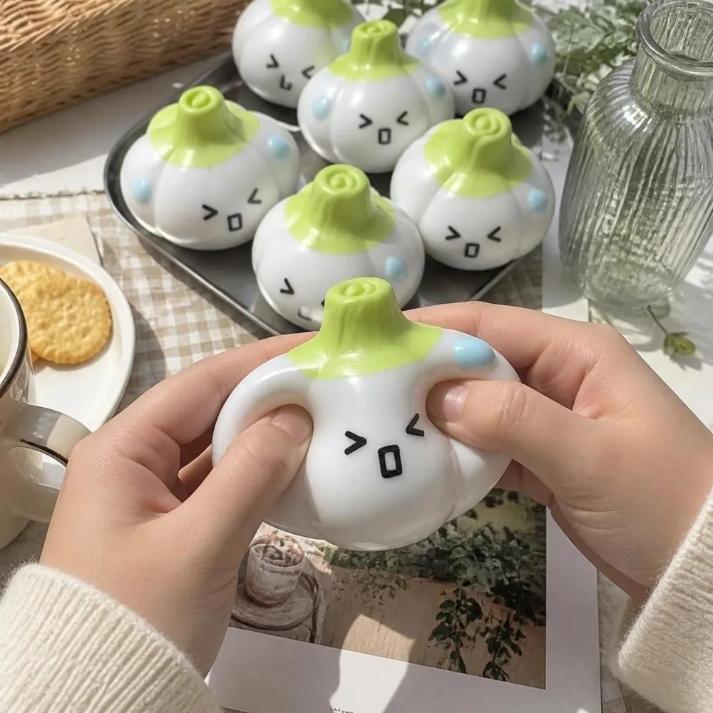 Crunchy Garlic Squeeze Building Blocks Sound Effects Realistic Food Pinch Soft Comfortable Handmade Ball for Adults