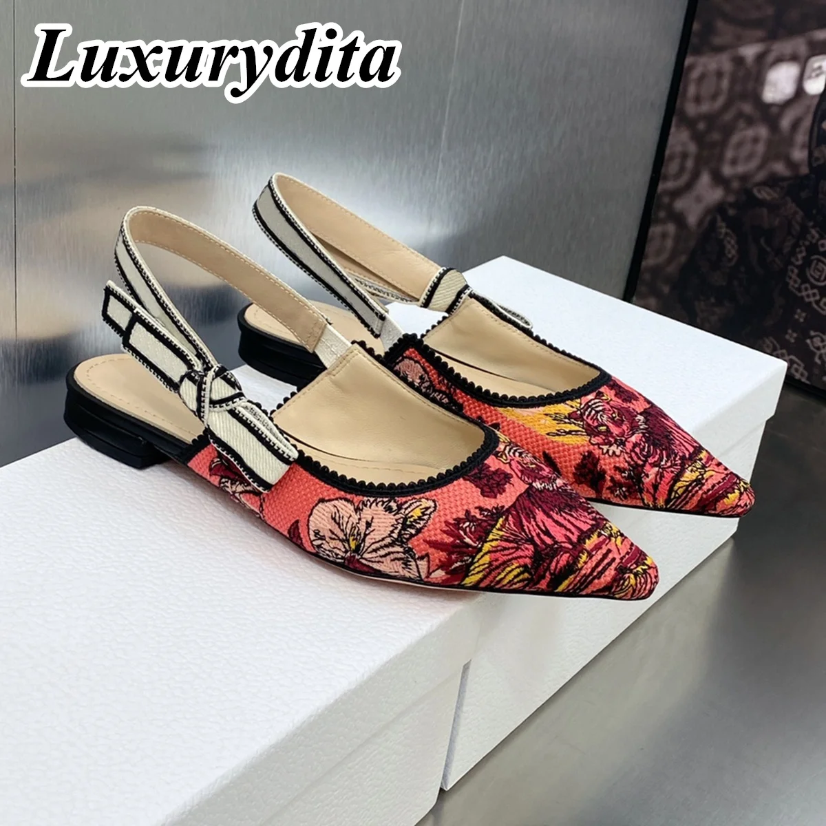 Top Quality Luxury Womens Sandal Casual Lace Flat Fashion Embroidered Muller Shoes Designer Silk Leather Soled High Heel