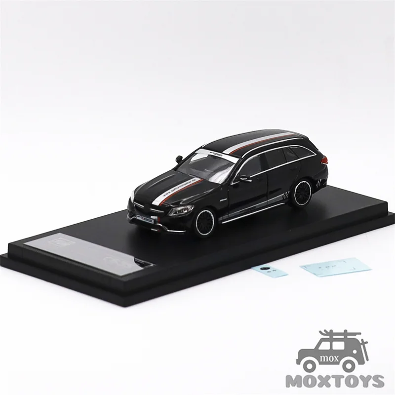 DCM 1:64 C63S S205 Black Red Green Limited499 Diecast Model Car