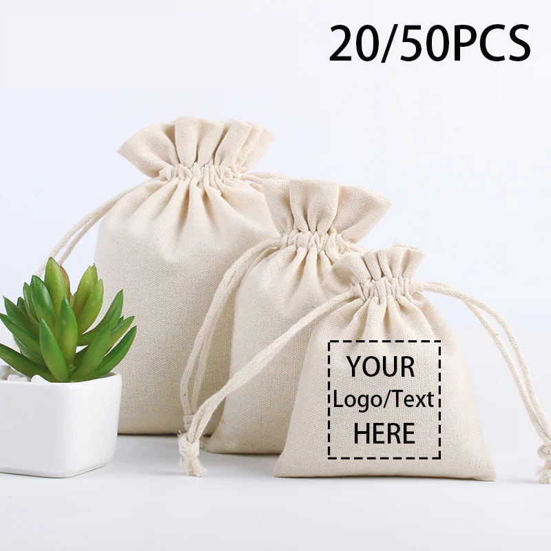 Bolsa de regalo con cordón de Color Natural de lino con logotipo personalizado, bolsas de embalaje de joyería, organizador, bolsas de dulces para fiesta de boda, 20/50 Uds.
