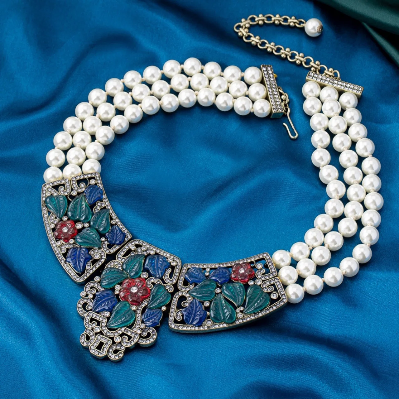 Vintage Floral Bib Necklace Multi Strand Imitation Pearl Enamel Rhinestone Statement Necklace Women Party Jewelry