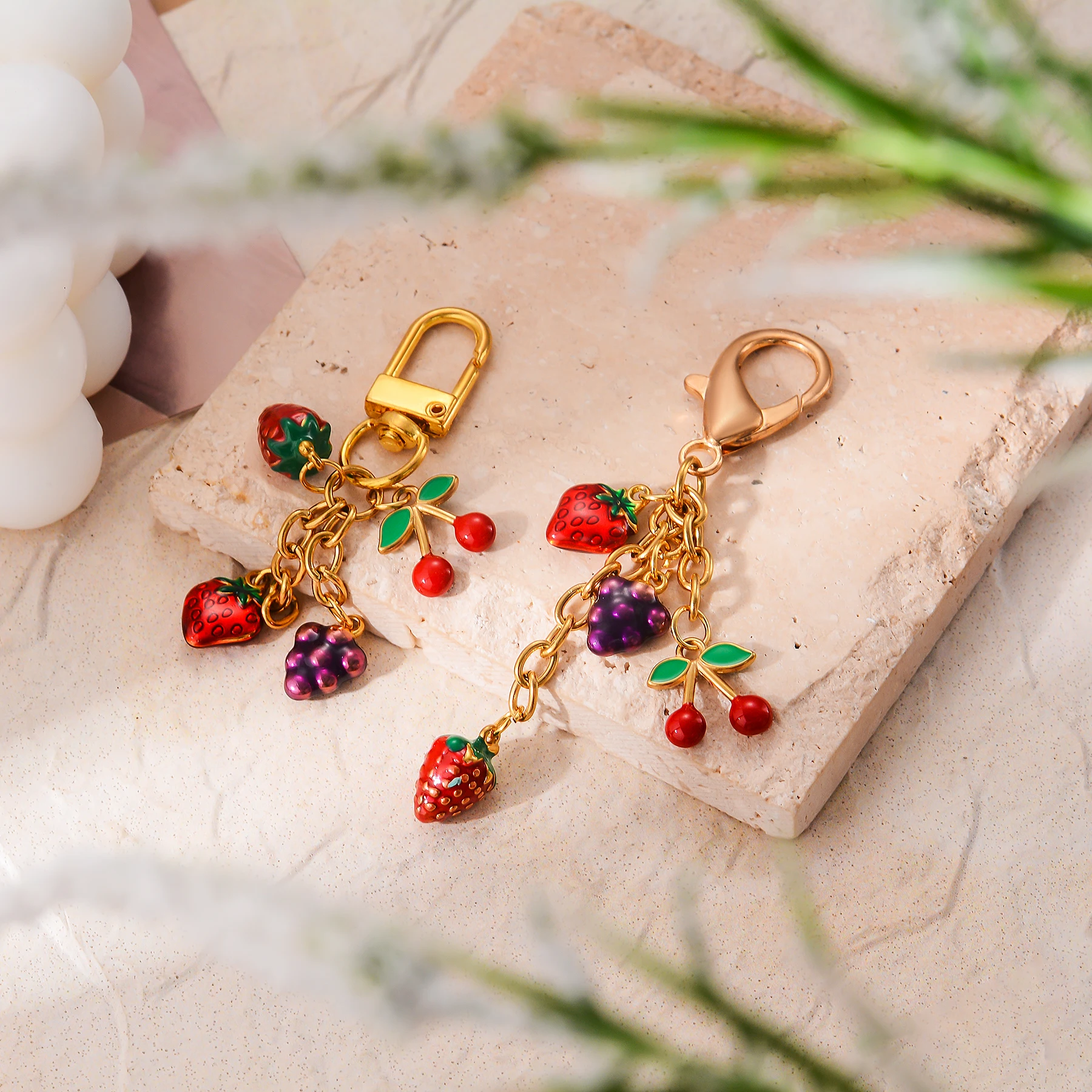

Lovely Colorful Cartoon Red Cherry Strawberry Grape Pendants Keychains Simulation Fruits Keyring Handbag Pendants