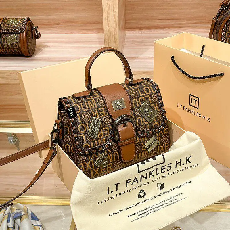 sac-a-main-en-cuir-pour-femme-de-marque-hong-kong-embleme-de-mode-multifonctionnel-a-porter-a-l'epaule-ou-en-bandouliere-petit-sac-carre