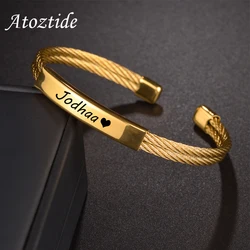 Atoztide-pulsera con grabado de nombre y fecha para mujer, brazalete abierto personalizado con alambre de acero inoxidable, corazón y estrella, regalo de joyería de tendencia