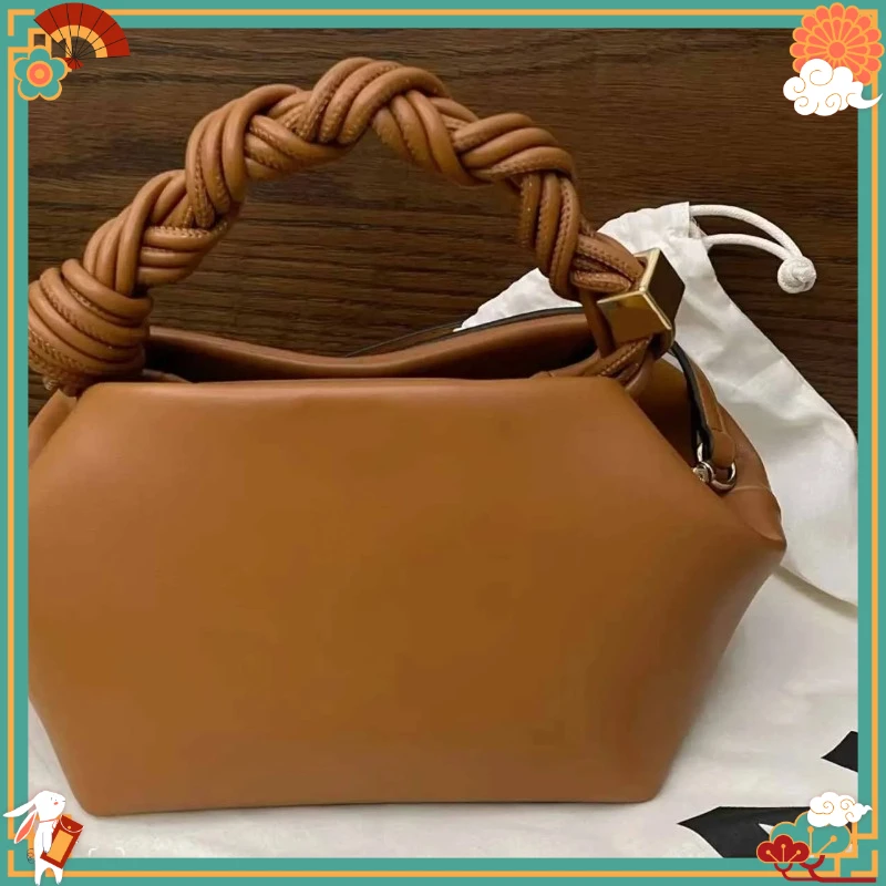 

2026 Hexagonal Woven Shoulder Handbag Hot Paris Designer Moon Casual Crossbody Bag for Women with Premium Feel Ins New Trendy