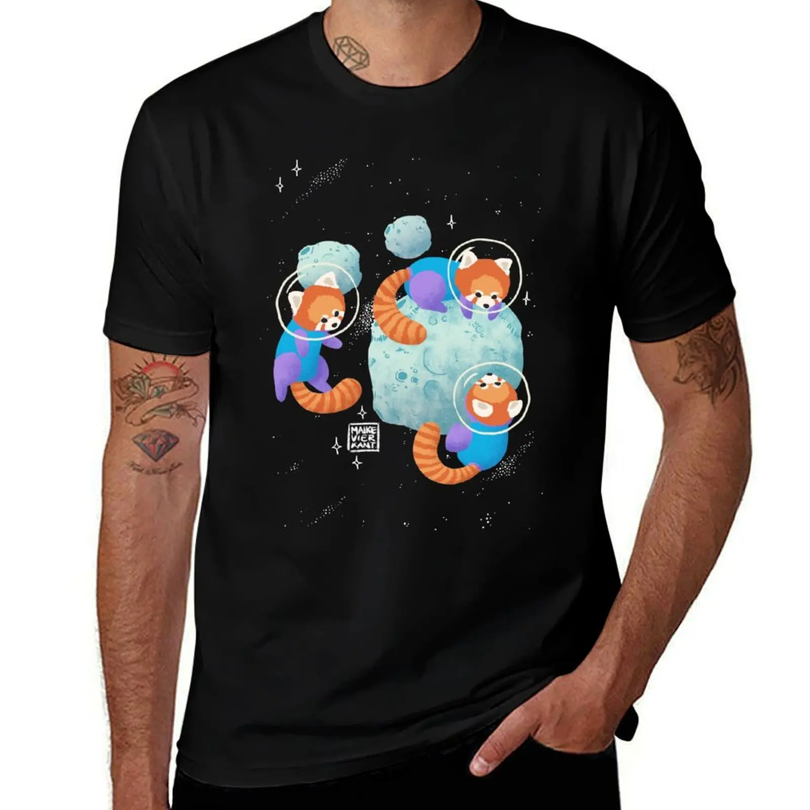 

Red Space Pandas T-Shirt man t shirt designer t shirt for man t shirt man cotton T-shirt