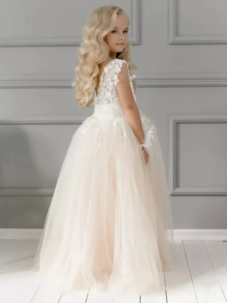 Flower Girl Dresses Champagne Puffy Tulle Lace Appliques Top For Wedding Party First Communion Evening Gowns