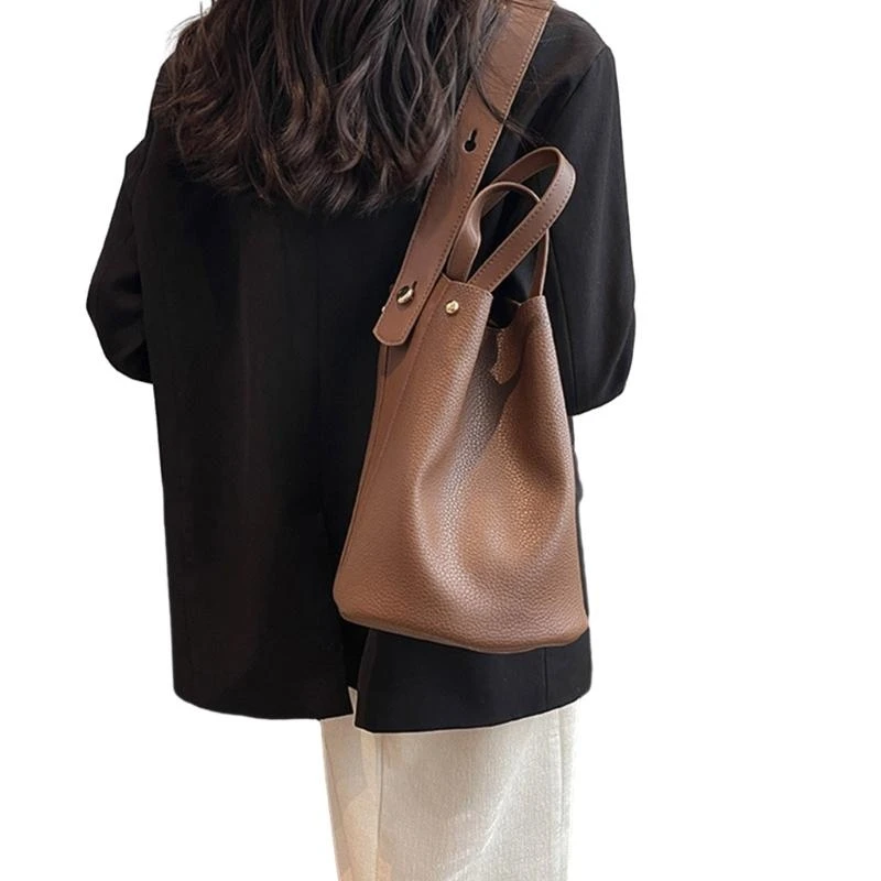 

652F 2023 Shoulder Bag Bucket Bags Versatile Handbag Large Capacity Crossbody Bag for Women Girl Solid Color Trendy Bag