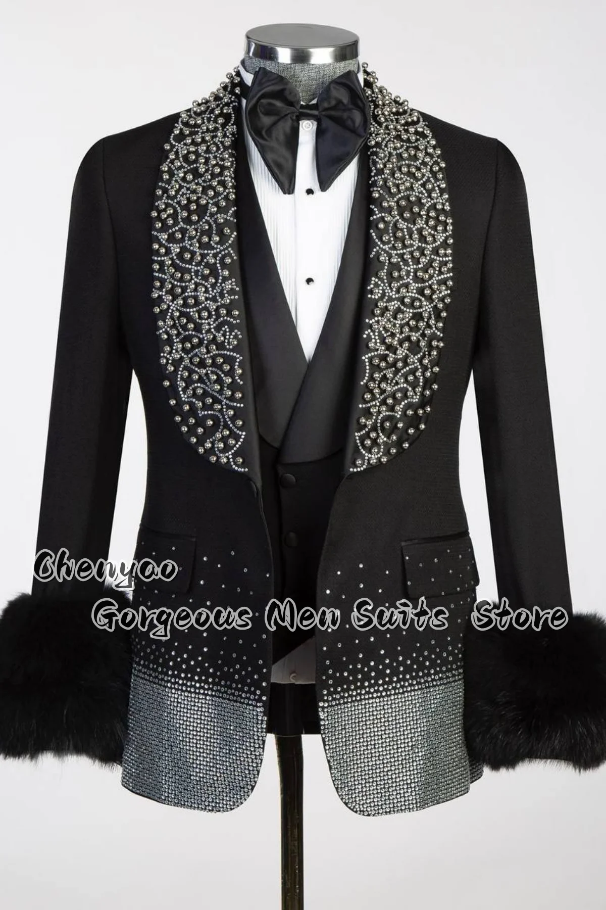 Luxury Handmade Beaded Lapel Men Suits Customized Rhinestone Blazer Fur Cuff Wedding Groom Formal Tuxedos 3 Pieces Ropa Hombre