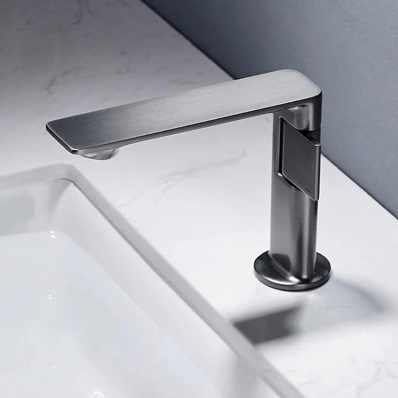 

Brass Modern Bathroom Wash Basin Faucet, Single Handle Hot & Cold Water Mixer Tap, Deck Mounted Sink Tap for Home Vanity