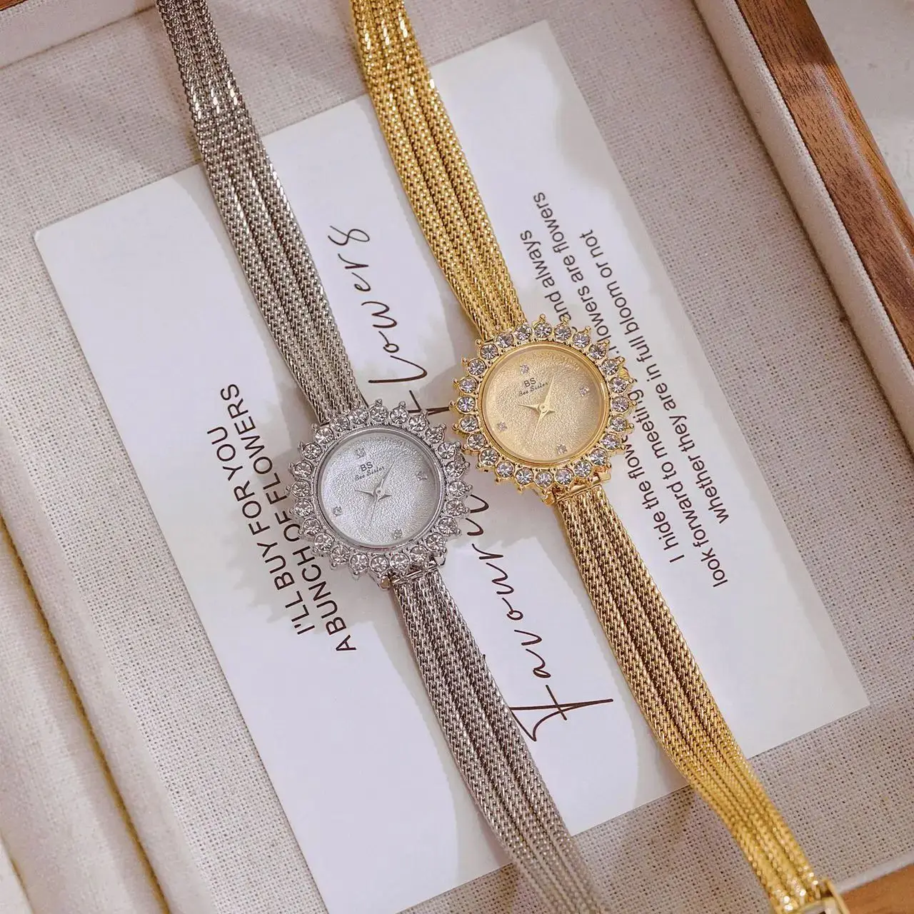 Orologi da donna di lusso alla moda cinturino in grano temperamento diamante quadrante circolare orologio da polso da donna al quarzo orologi impermeabili per le donne