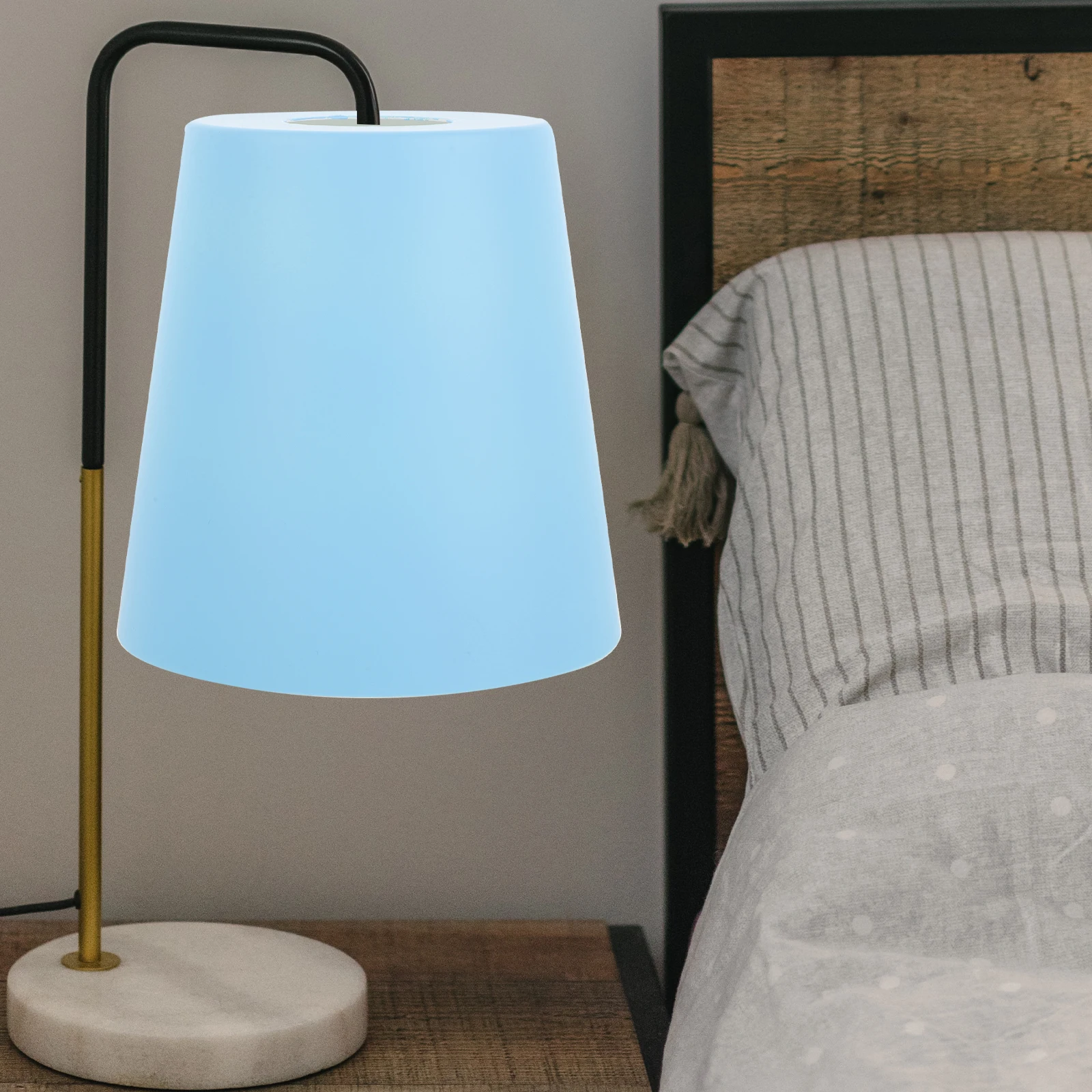

Color Wrought Iron Lampshade Hanging Light Cup Lampshades for Ceiling Lights Bulb