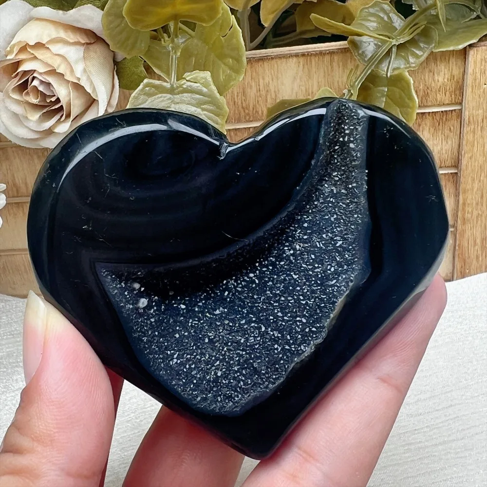 1pc black agate heart-love pocket gemstone, natural crystal suitable for home decoration, crystal collection, and party gifts