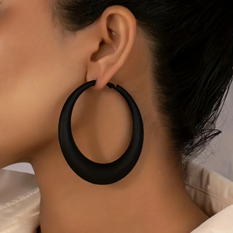 Personalized Exaggerated Design Black Color Geometric Large Circle Earrings Ladies Ins Temperament Fashion Accessories Gift