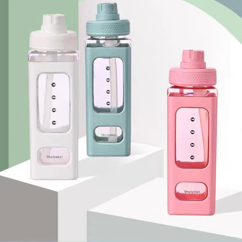 

700ml Kawaii Water Bottle With Straw 3D Cute Bear Sticker Bpa Free Plastic Square Sippy Cup Poratable Drinkware Coffee Tool