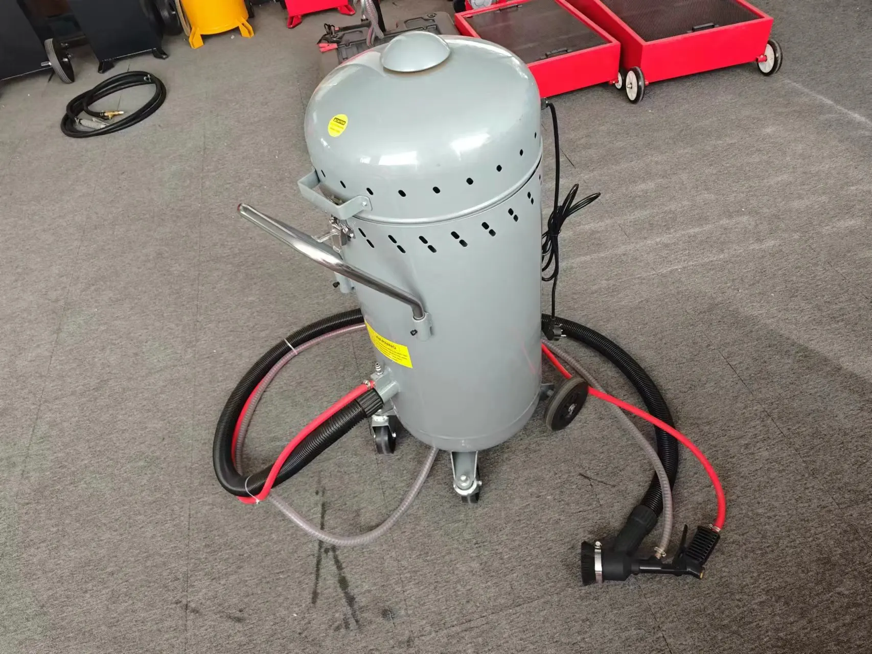 وعاء السفع الرملي بدون غبار ودوري آلة تفجير الرمل لعلاج السطح #2