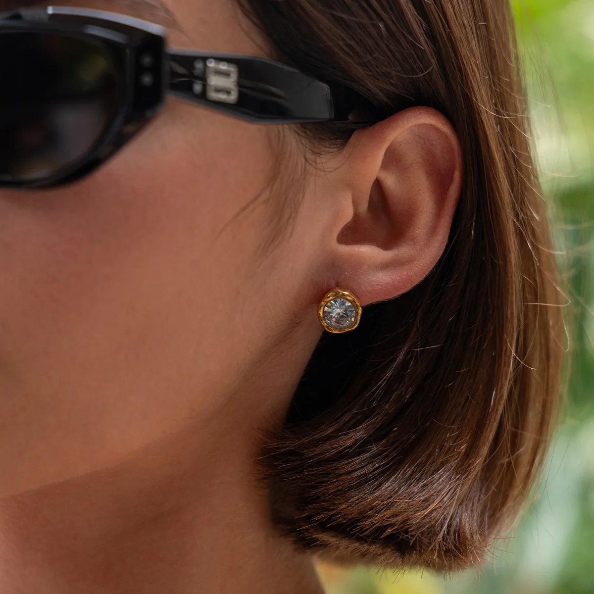 Commuter Stainless Steel Earrings French Vintage Hammered Edge Single Stone Elegant Simple for Women Daily Wear Silver