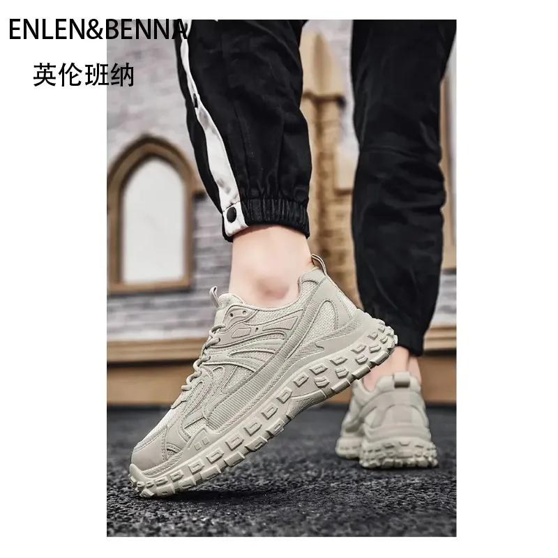 

Новые модные нескользящие четырехсезонные спортивные кроссовки на платформе, модные уличные нескользящие туфли для папы