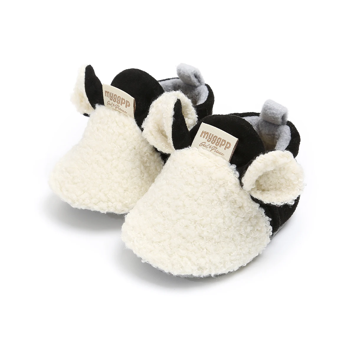 Chaussons chauds en fausse fourrure pour nouveau-né, chaussures CPull coordonnantes, semelle souple, forme de mouton mignonne, hiver