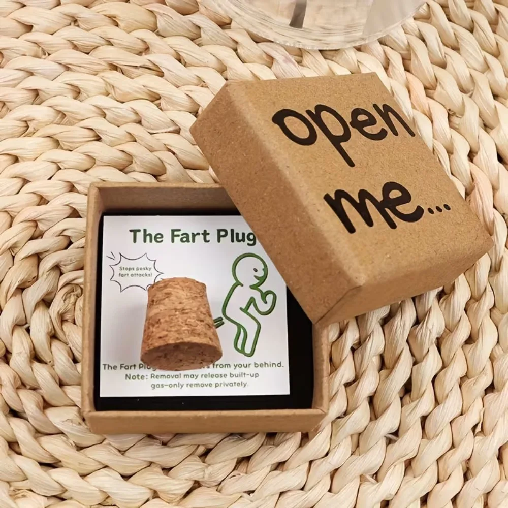 

Open Me Fart Plug Gift Box Cartoon with Card Prank Fart Plug Simple Novelty Prank Bottle Cork For Wedding, Birthday Party Gift