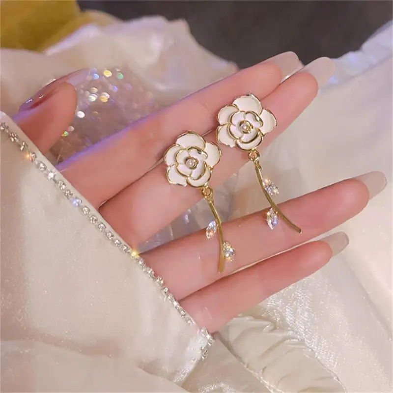 1/3/5PAIRS Girl Niche Earrings Fashionable Feminine Camellia Ornament Jewelry Accessories Best Seller S925 Camellia Earrings