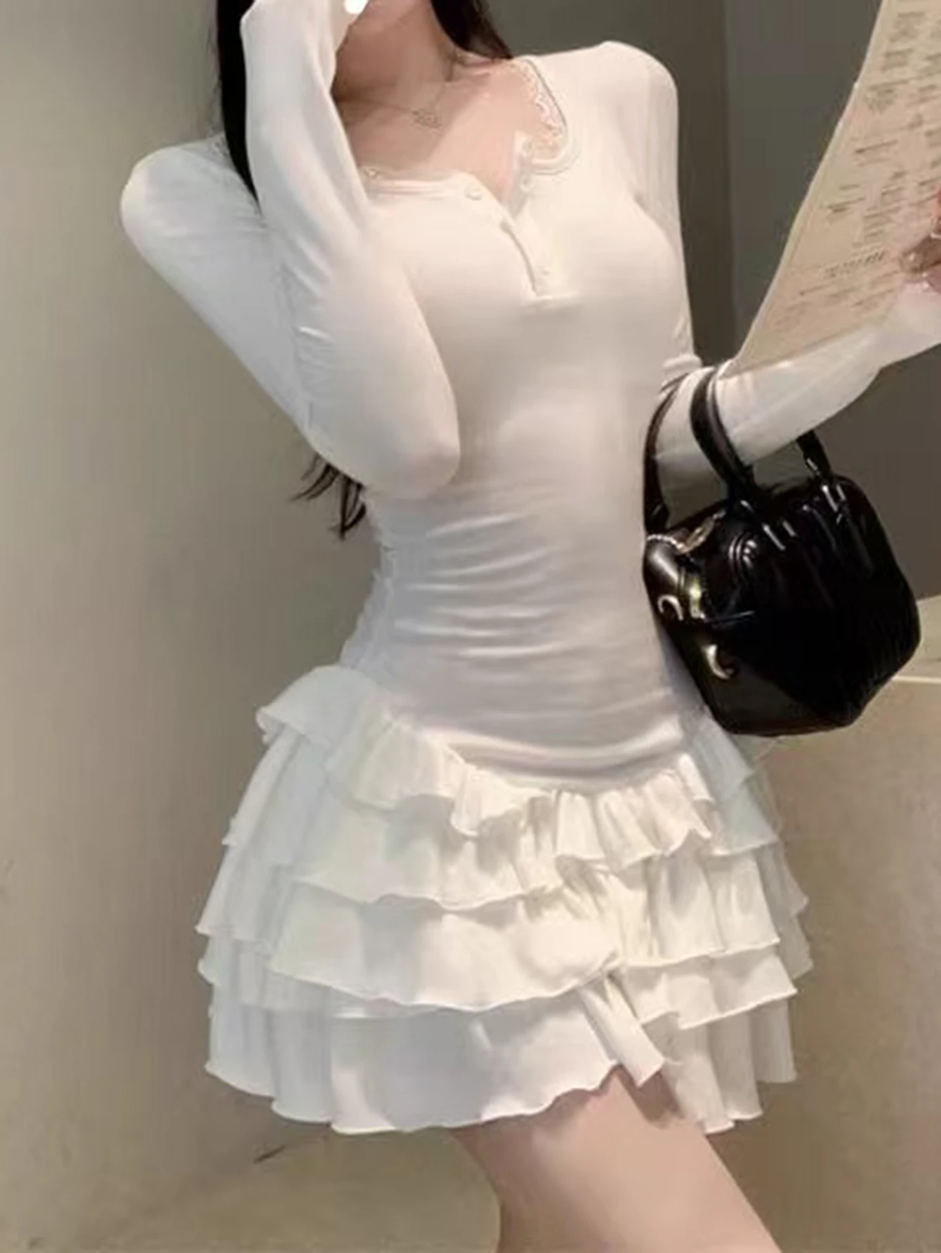 Feminino manga longa tripulação pescoço mini vestido outono moda jovem bonito simples renda em camadas babados a linha saias em camadas para