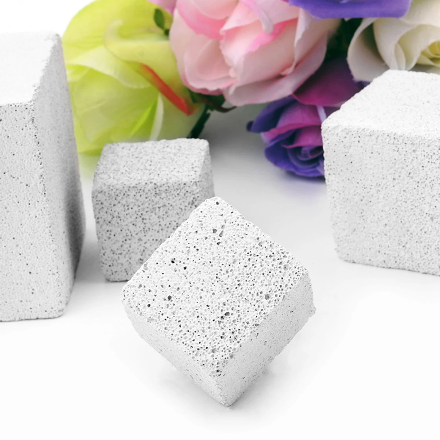 2Pcs 3cm 5cm Pet Natural Mineral Molars Hamster Rabbit Guinea Pig Molars Volcanic Rock Mineral Stone Rodent Small Pet Supplies