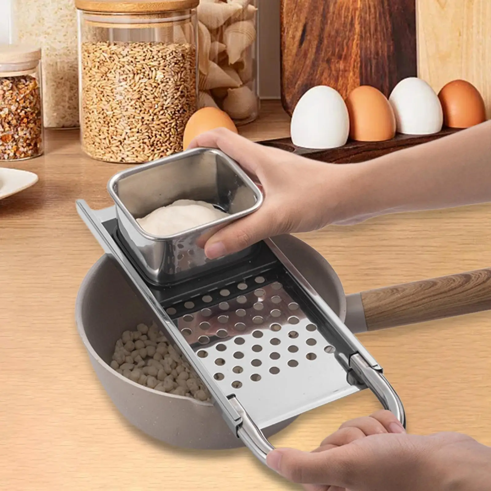 Dumpling Maker Portable Accessory with Comfort Grip DIY Tool Press German Egg Noodle Maker Potato Slicers Spaetzle Noodle Maker