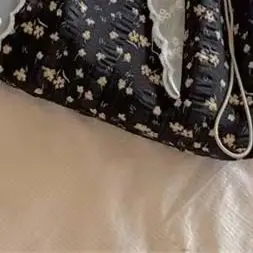 

Vintage Floral Drawstring Backpack Large Capacity Crossbody Purse for Women Travel Storage Fashion Shoulder Bag Gift