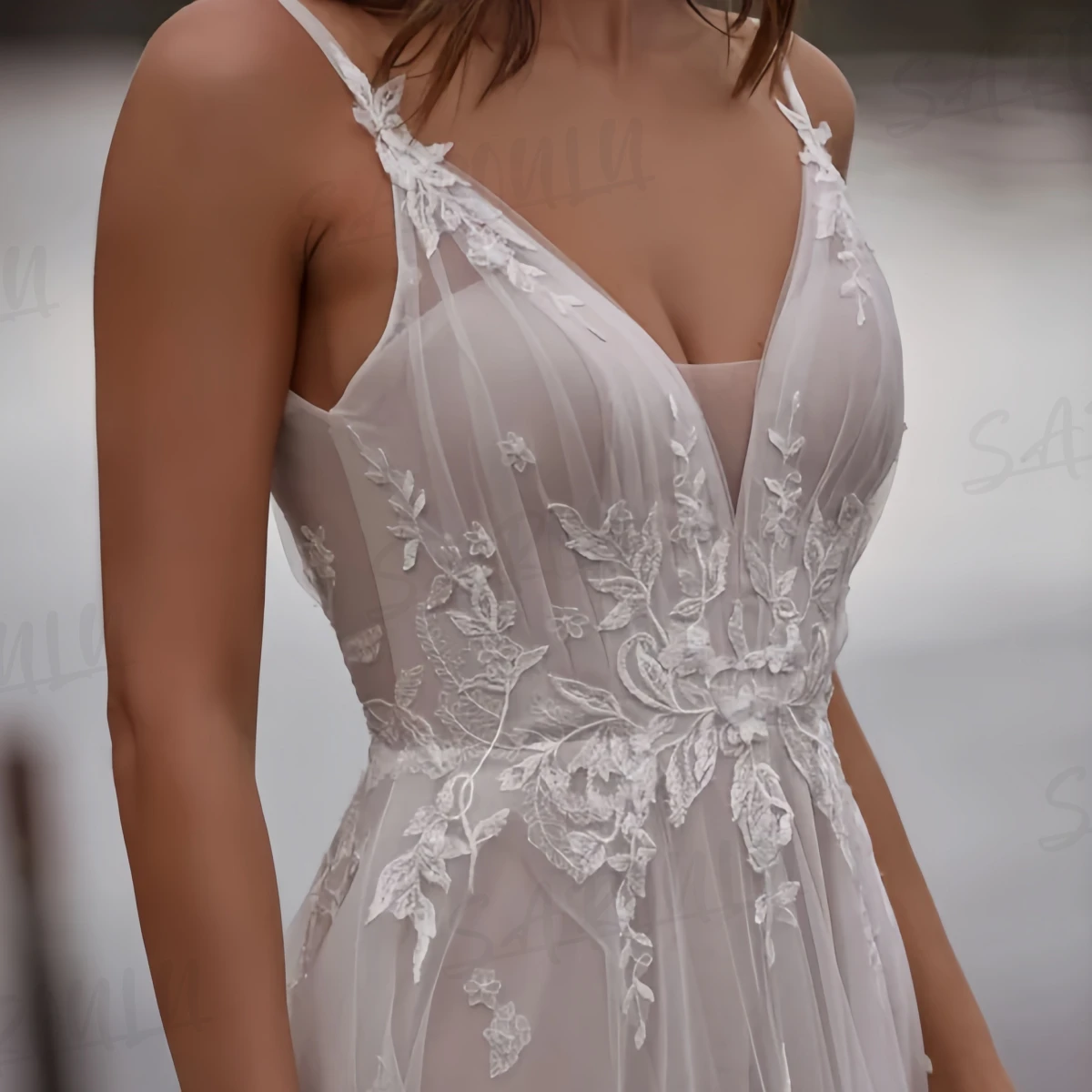 Abiti da sposa in tulle di pizzo avorio per le donne Senza spalline Appliques Abiti da sposa Boho Abito da sposa personalizzato con strascico