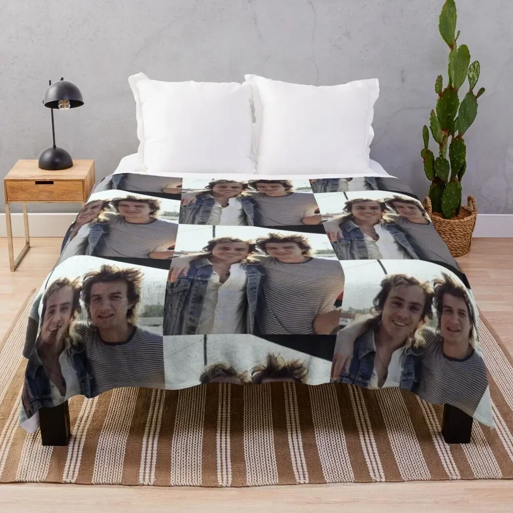

Joe keery and Dacre Montgomery Throw Blanket Multi Purpose Soft Warm Blanket for Home Travel