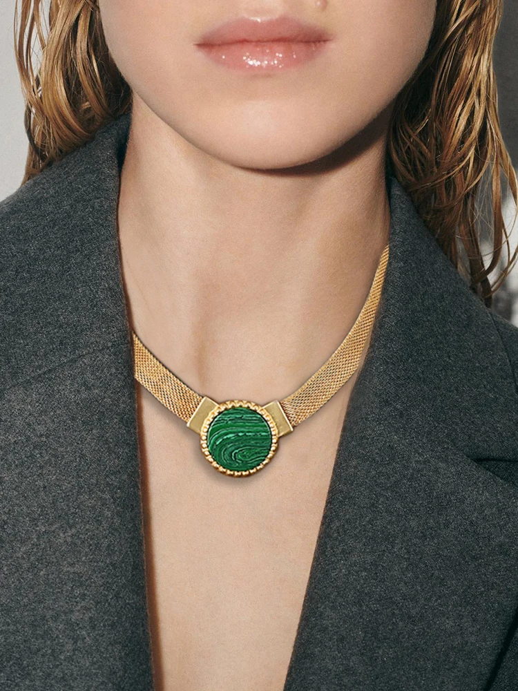 

Women Hand Woven Chain Retro Necklace