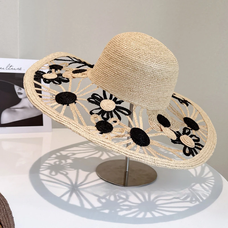 2025 New Fashion Women's Handmade Color Contrast Hollow Flower Pot Hat Summer Designer Beach UV Protection Straw Hat