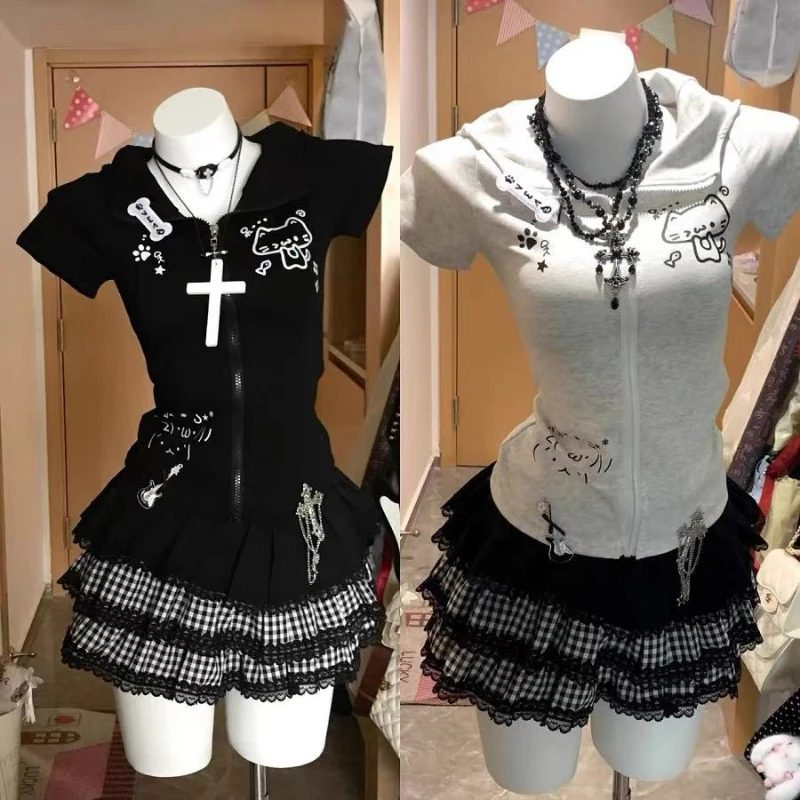 Japanese Y2K Gothic Women's Short-Sleeved Thin T-Shirt, Tight-Fitting Informal Top with Hood, Summer Novelty, Charming Zipper Su