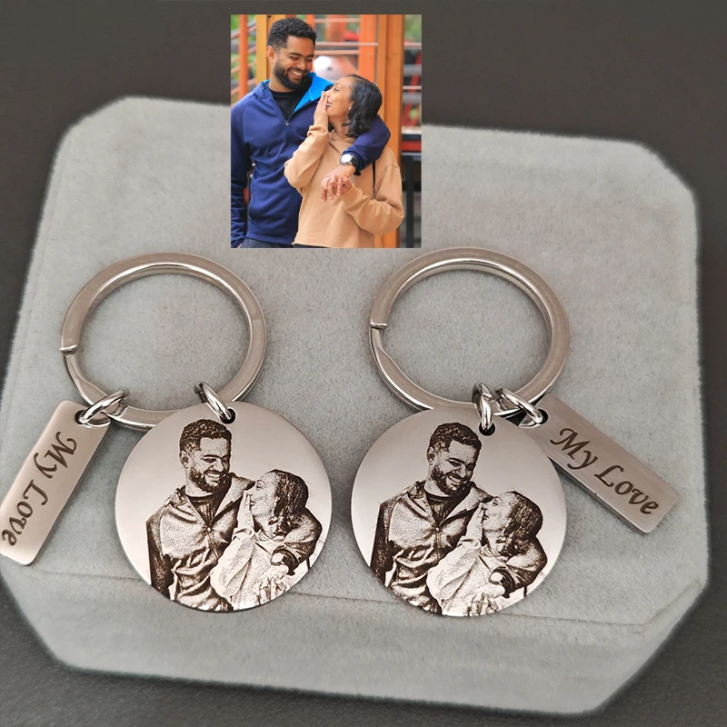 Personalized Couple Keychain Custom Photo Pendant Keychain & Nameplate Stainless Steel Portrait Memory Jewelry Anniversary Gift