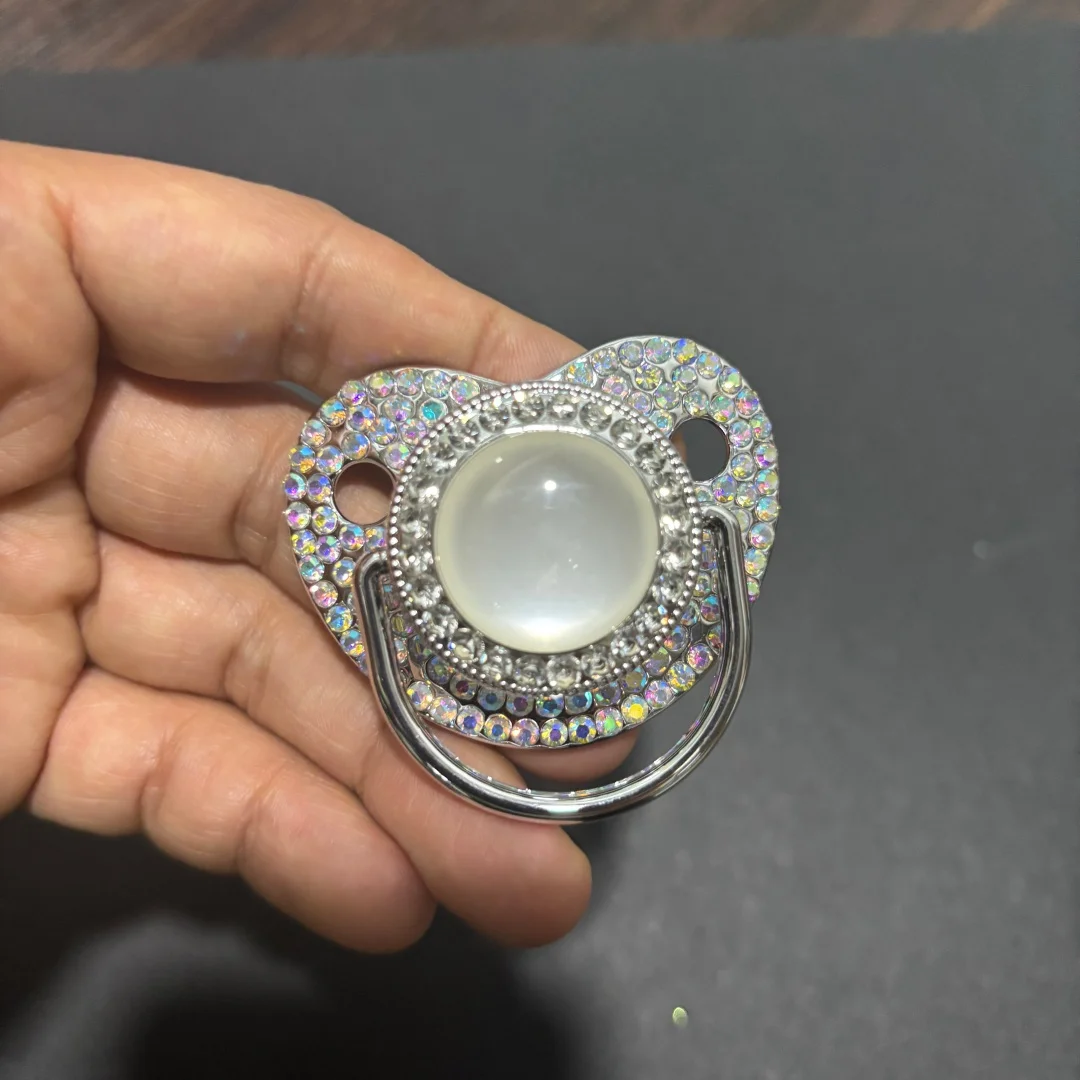 

Детская соска-пустышка с имитацией грудного соска, гибкая силиконовая, с пылезащитным колпачком, для гигиеничного хранения, успокаивающий аксессуар для малышей