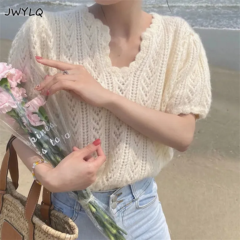 

Summer Short-sleeved Knitted Top Women V-neck Short Sleeve Casual Korean T-shirts Knitwear Hollow Sweet Elegant Shirts Pullovers