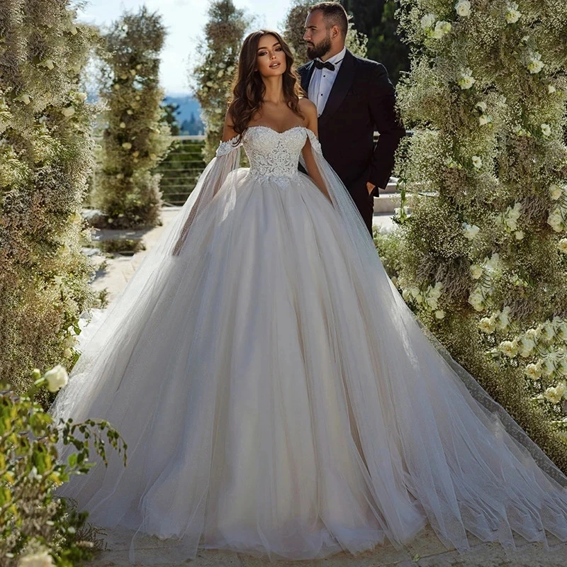 Robes de mariée dos nu en dentelle Boho pour femmes, appliques de boule, tout ce qui est Fuffy Tulle, mariée formelle, fête sur la plage