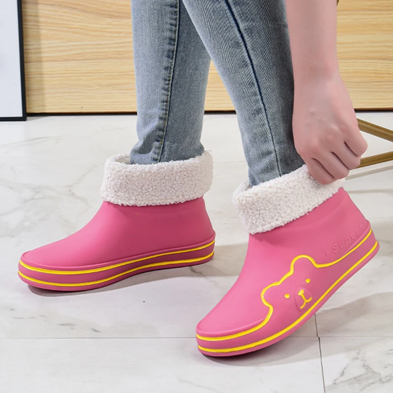 New Style Women's Rain Boots Fashionable Non-slip and Wear-resistant Water Shoes Cute Cartoon Rain Boots Versatile Outdoor Shoes