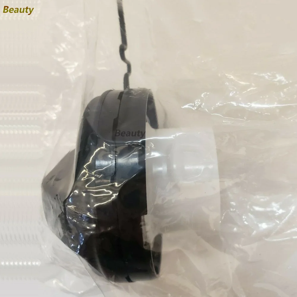 2 Pieces New Camr-y (2002-2005)  LEXU-S OEM FACTORY GAS CAP RX330 GX470 ES330 ES300 77300-47010