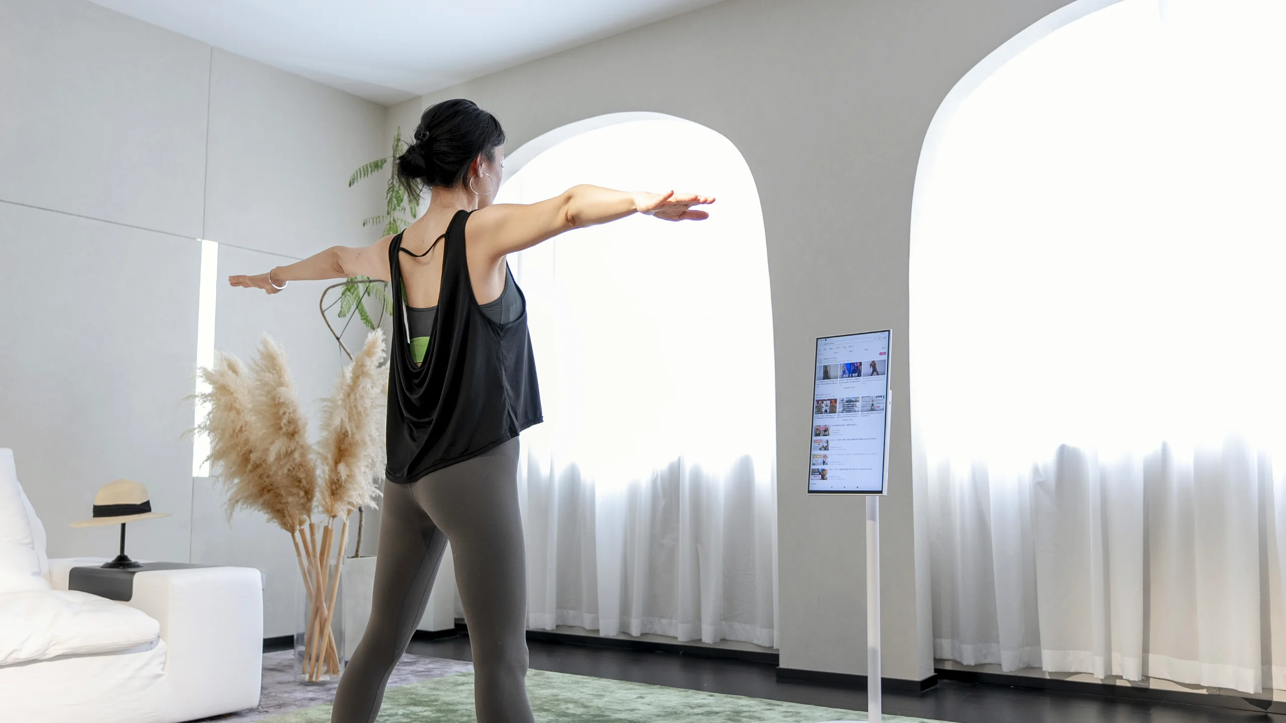 32 Inch Home Entertainment Lcd Wireless Touch Screen Me Tv Stand by Monitor Android Tv With Stand Inch Smart Tv Portable