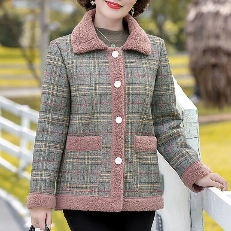 

Высококачественное плюшевое утепленное шерстяное пальто для мамы на осень и зиму