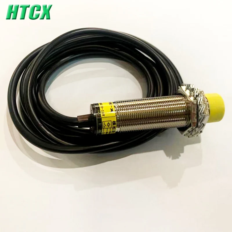 New ZSM18MNL Analog quantity proximity switch voltage output 0-10V linear displacement sensor distance 0-8MM