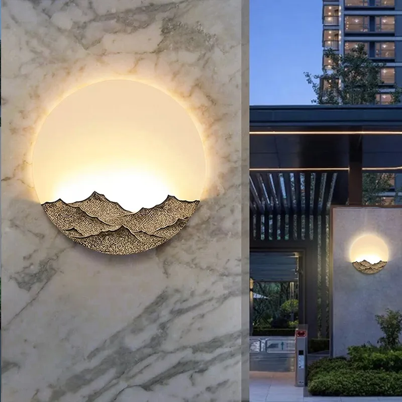 

Outdoor wall lamp New Chinese waterproof solar villa courtyard Modern simplicity